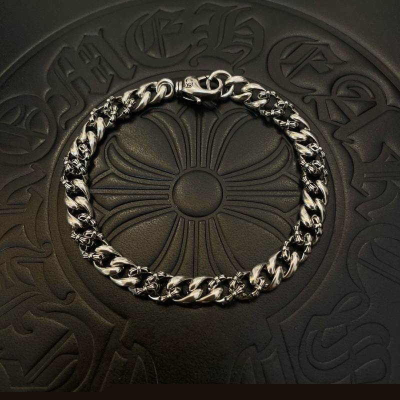 Ch**me He**ts bracelets